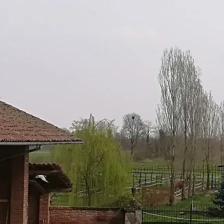 팜스테이 Az.agr.cascina Moretta Momo